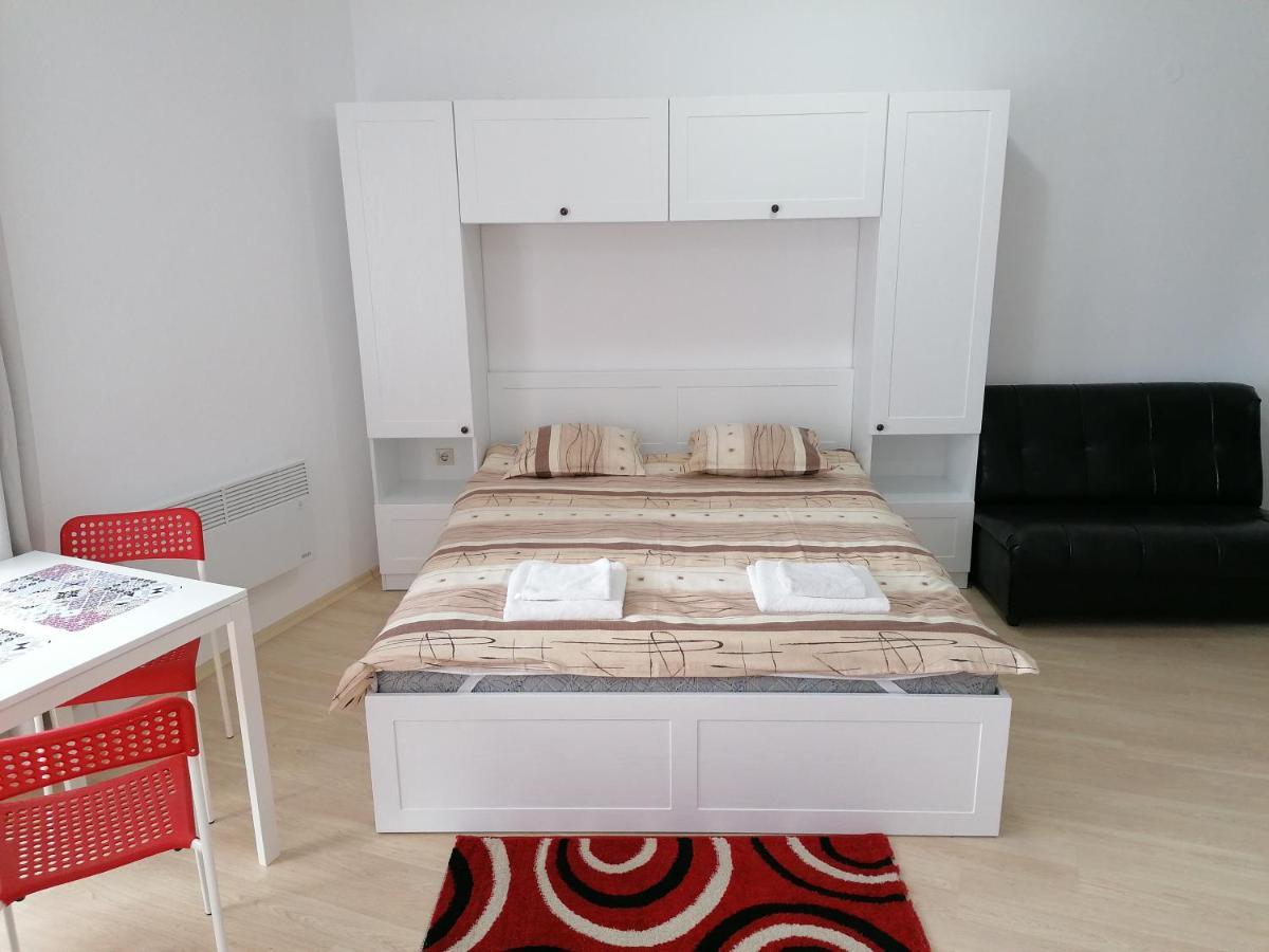 Luxury Apartments In St. John Park Бансько Екстер'єр фото