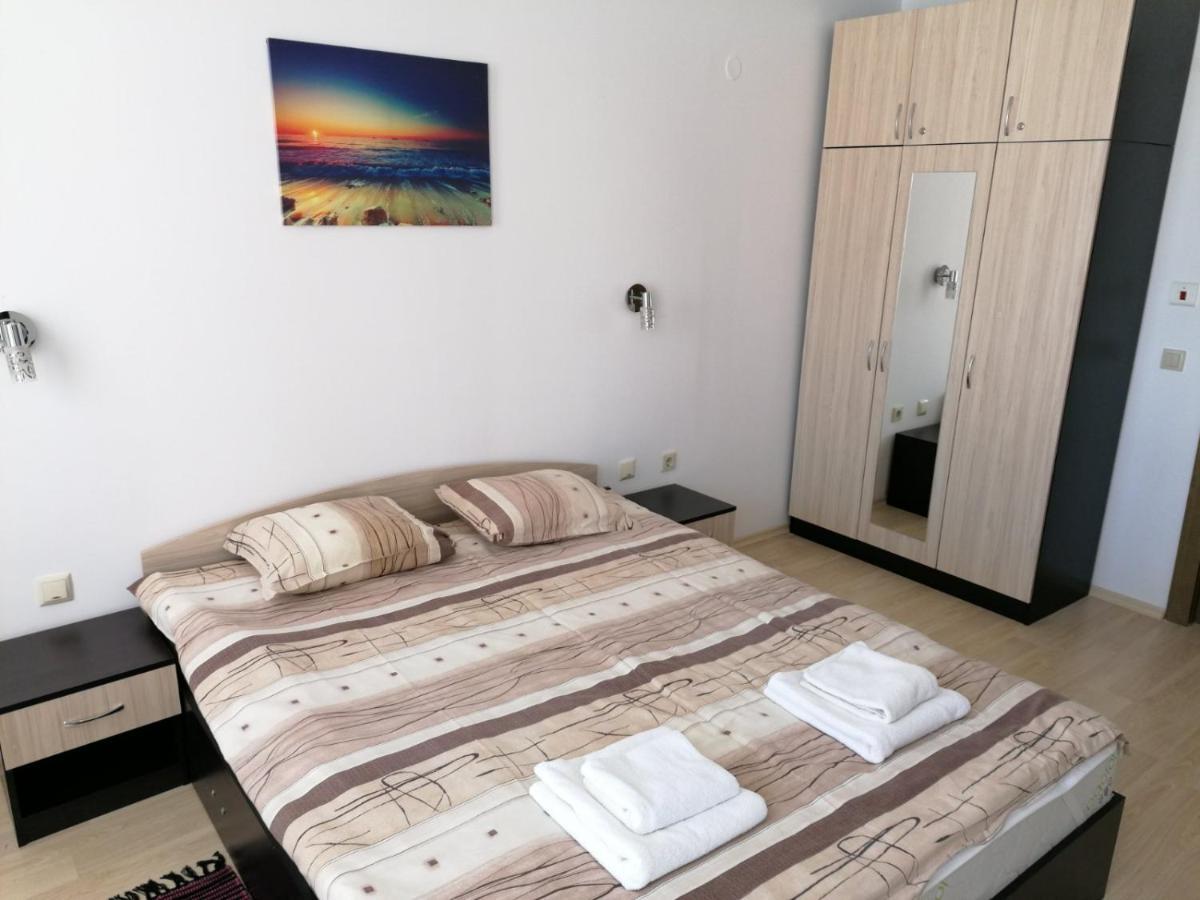 Luxury Apartments In St. John Park Бансько Екстер'єр фото