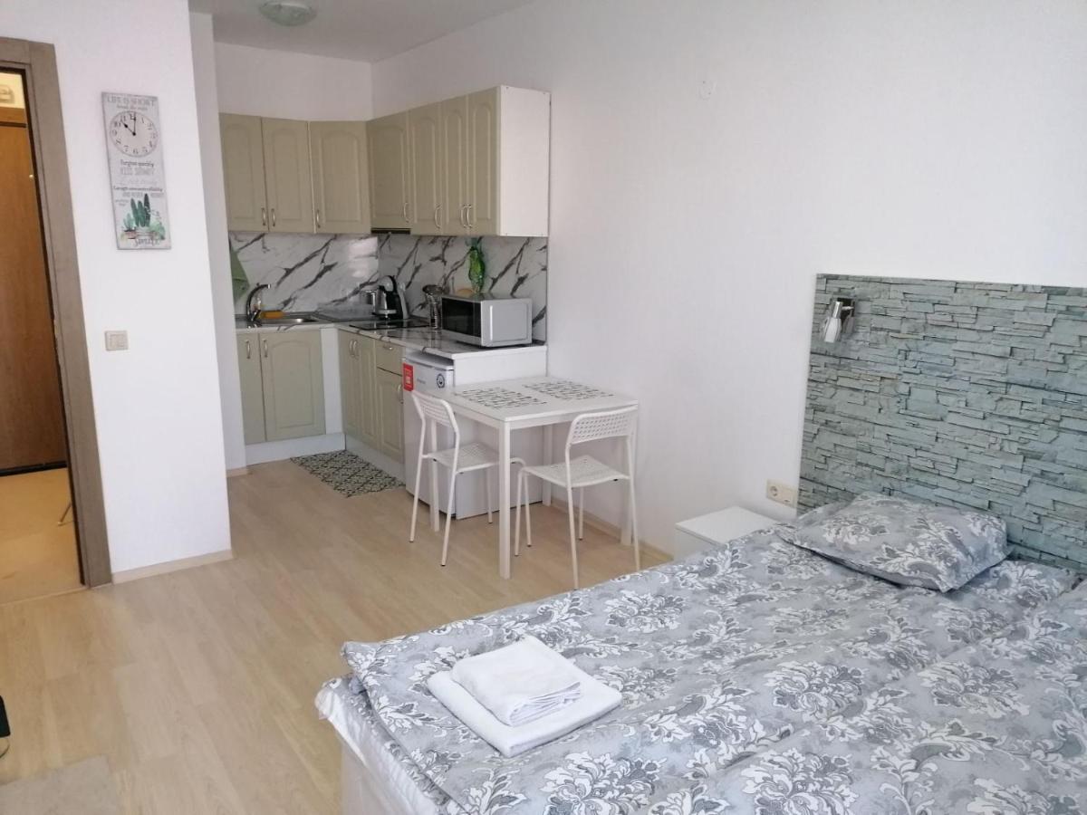 Luxury Apartments In St. John Park Бансько Екстер'єр фото