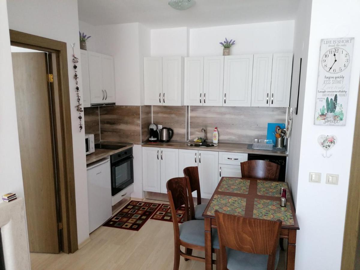 Luxury Apartments In St. John Park Бансько Екстер'єр фото
